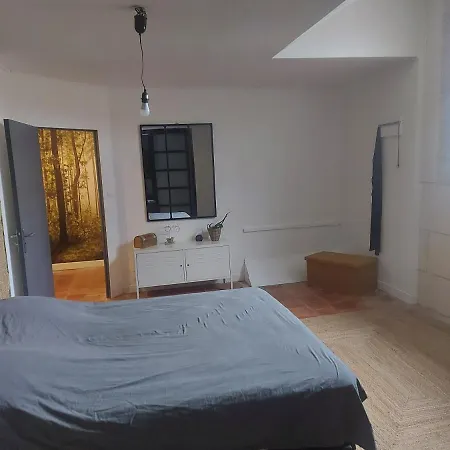 Maison De Village Bed & Breakfast